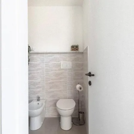 Bella My In The Center Lägenhet Cernobbio